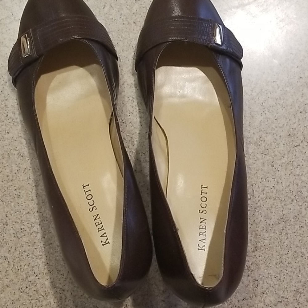 High heel shoes